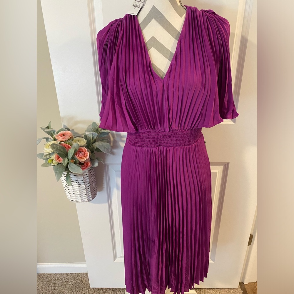 Express Purple Pleated V-Neck Midi Dress